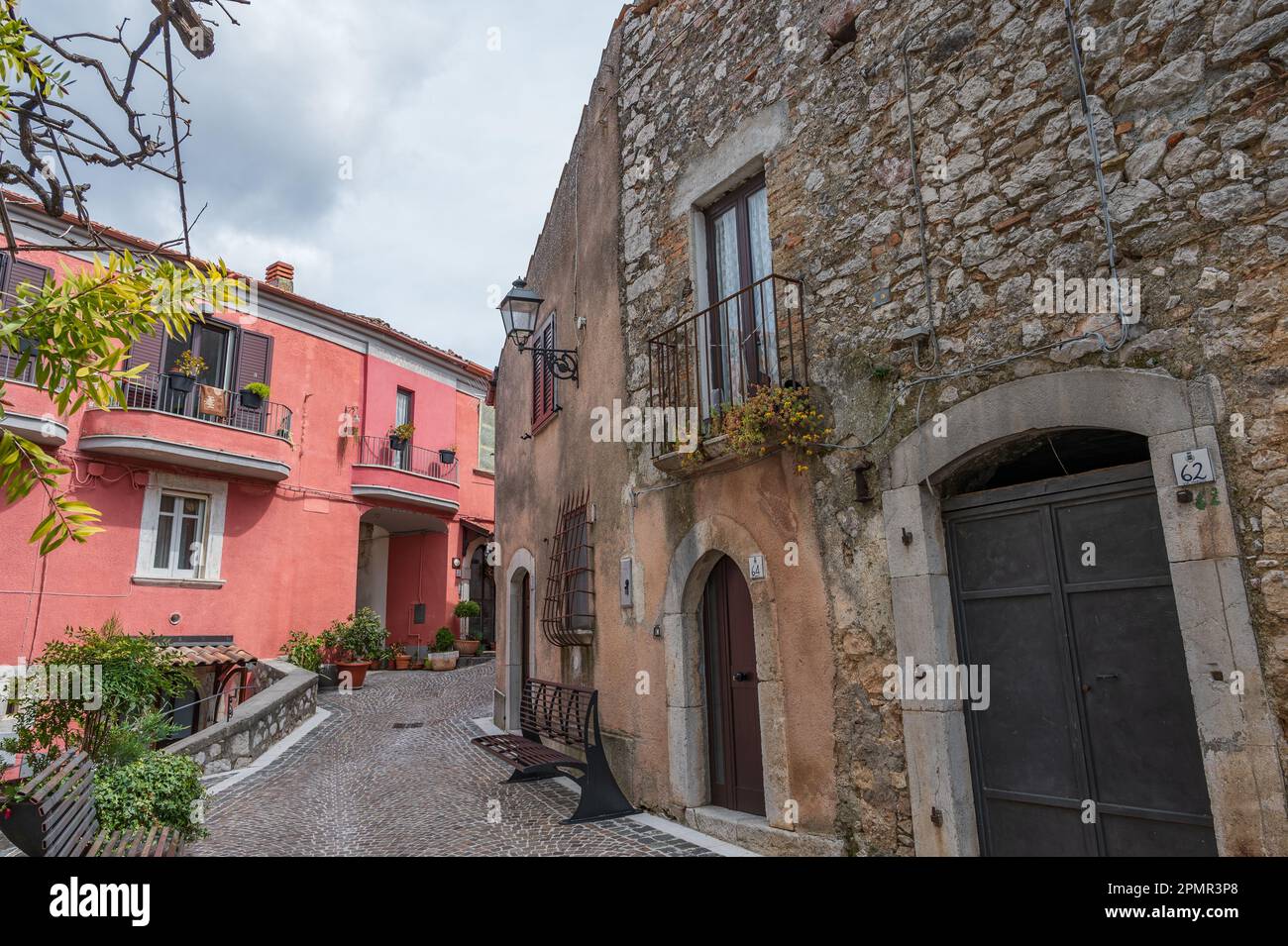 Fornelli, comune italiano di 1.883 abitanti in provincia di Isernia nella regione Molise. Fa parte del circuito della più bella v Foto Stock