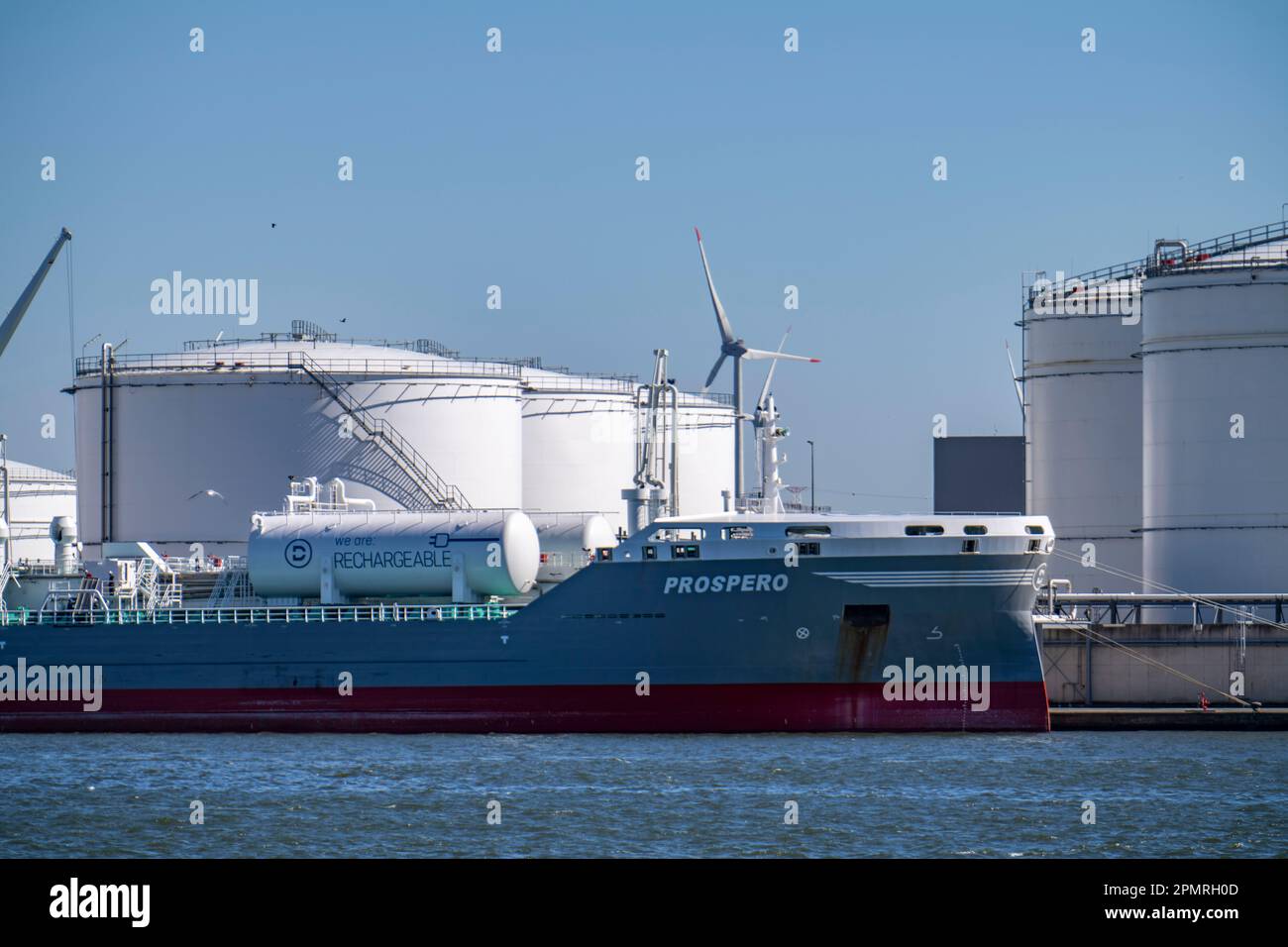 Il porto di Anversa, sulla Scheldt, è considerato il secondo porto marittimo più grande d'Europa, il mercantile chimico/petrolifero, la petroliera Prospero al serbatoio di mare termi Foto Stock
