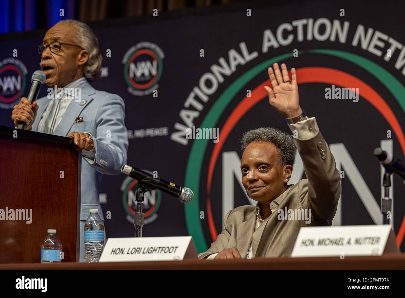 New York, Stati Uniti. 14th Apr, 2023. Sindaco uscente Lori Lightfoot alla conferenza annuale della National Action Network. Fondato nel 1991 dal reverendo al Sharpton, il National Action Network organizza una conferenza annuale per sensibilizzare i cittadini sui diritti civili negli Stati Uniti e contribuire a creare cambiamenti sociali attraverso l'attivismo. (Foto di Michael Nigro) (Foto di Michael Nigro/Pacific Press) Credit: Pacific Press Media Production Corp./Alamy Live News Foto Stock