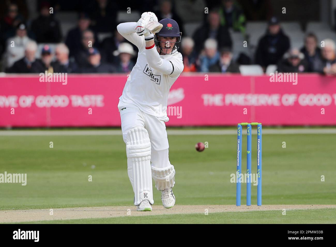 Keaton Jennings in batting action per Lancashire durante Essex CCC vs Lancashire CCC, LV Insurance County Championship Division 1 Cricket at the Cloud Foto Stock