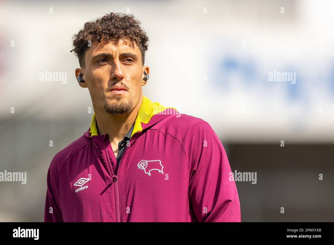 Haydon Roberts #15 di Derby County arriva al Memorial Stadium per la partita della Sky Bet League 1 Bristol Rovers vs Derby County al Memorial Stadium di Bristol, Regno Unito, 15th aprile 2023 (Photo by Craig Anthony/News Images) in, il 4/15/2023. (Foto di Craig Anthony/News Images/Sipa USA) Credit: Sipa USA/Alamy Live News Foto Stock