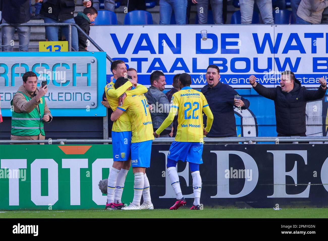 15-04-2023: Sport: RKC contro Groningen WAALWIJK, PAESI BASSI - APRILE 15: Michiel Kramer (RKC Waalwijk), pelle Clement (RKC Waalwijk) e Said Bakari (RKC Foto Stock