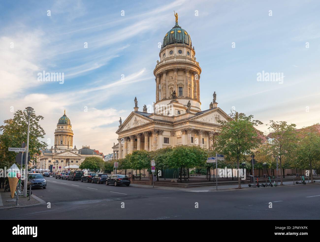 Cattedrali francese e tedesca in Piazza Gendarmenmarkt - Berlino, Germania Foto Stock