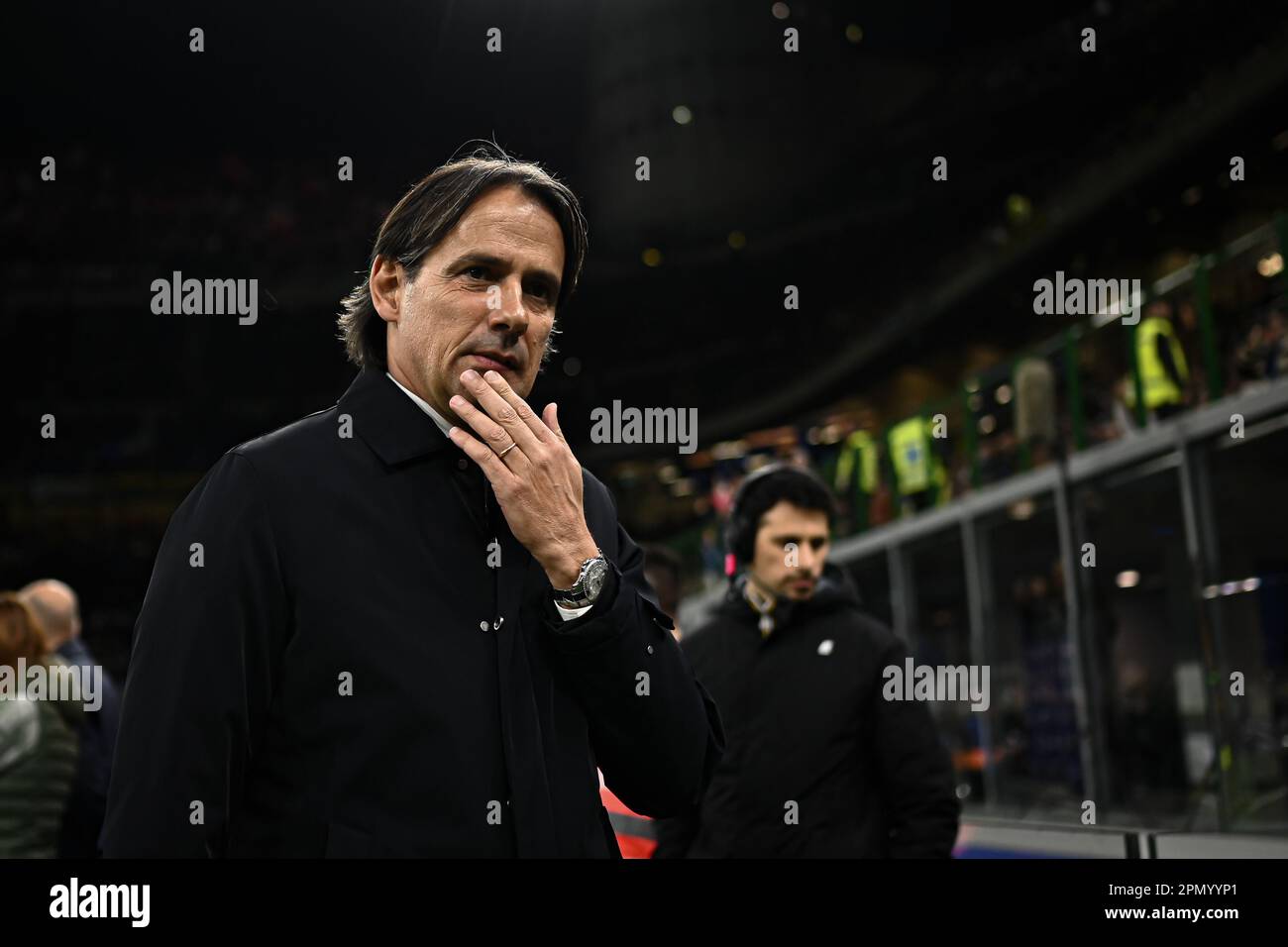 Simone Inzaghi, allenatore capo del FC Internazionale in azione durante la Serie Italiana Una partita di calcio FC Internazionale vs Monza allo Stadio San Siro di Milano il 15 aprile 2023 Credit: Piero Crociatti/Alamy Live News Foto Stock
