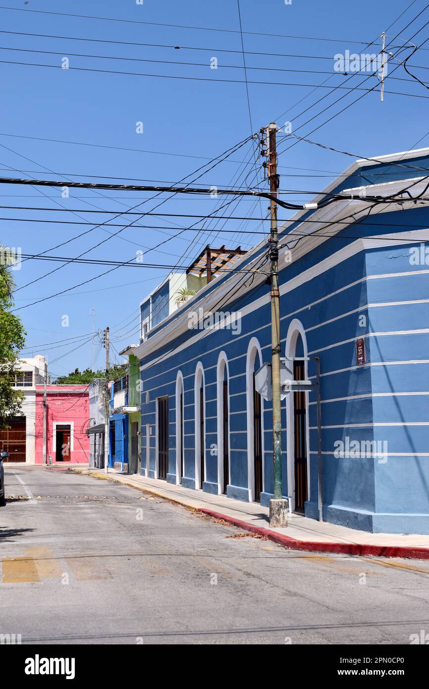 L'angolo di 55th e 68th strade nella storica città di Merida, Yucatan, Messico. Foto Stock