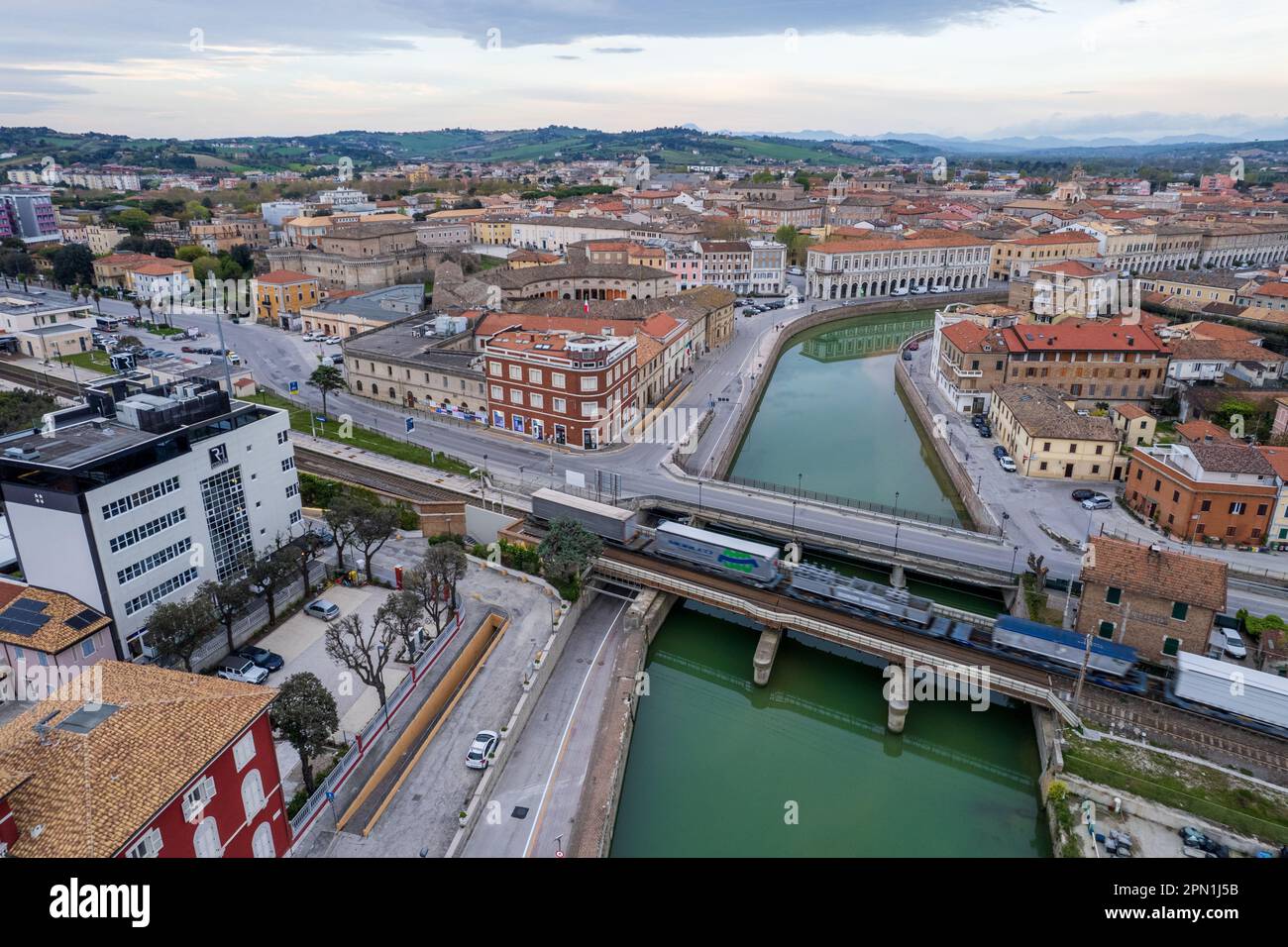 Veduta aerea della città italiana Senigallia Foto Stock