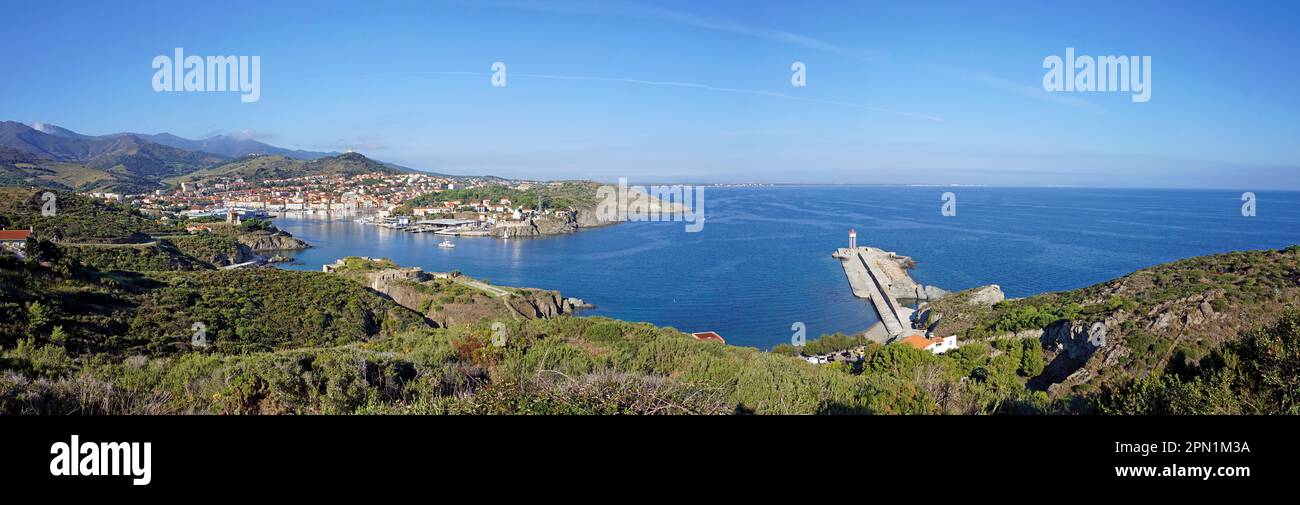 Porto di Port Vendres, Pyrénées-Orientales, Languedoc-Roussillon, Francia meridionale, Francia, Europa Foto Stock