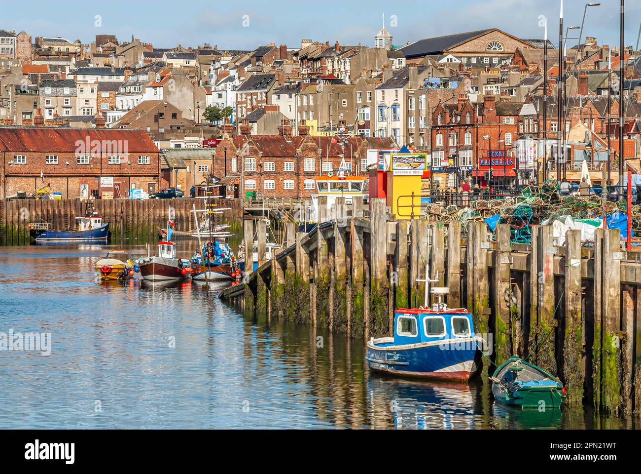 La dimora di pesca di Scarborough sulla costa del Mare del Nord dello Yorkshire del Nord, Inghilterra Foto Stock