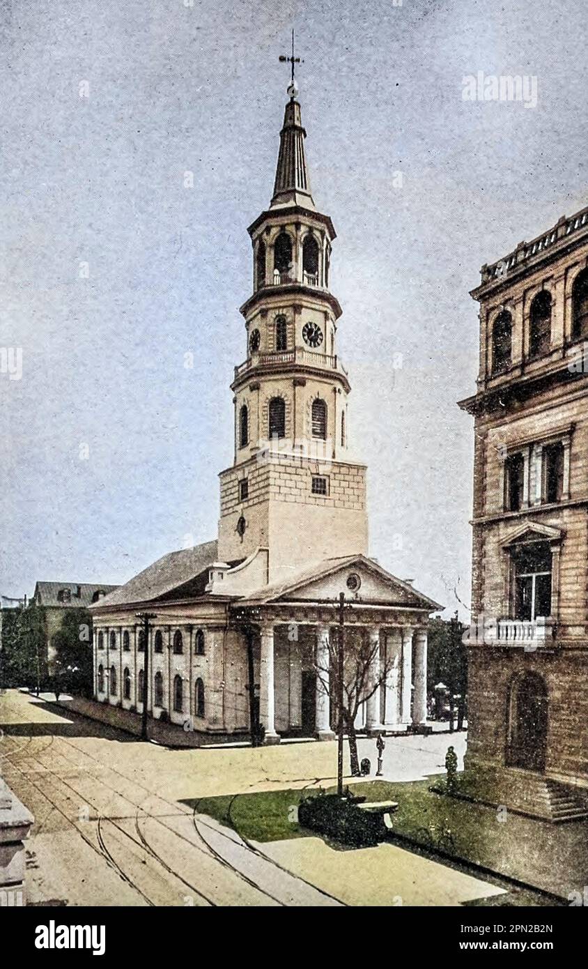 Macchina colorata St.. Michael's Church, Charleston, South Carolina dal libro ' Highways and byways of Florida; Human Interest information for Travellers in Florida ' di Clifton Johnson, 1865-1940 Data di pubblicazione 1918 Editore New York, The Macmillan Company; Foto Stock