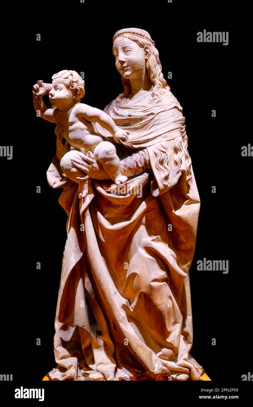 Toronto, Canada - 7 aprile 2023: Scultura religiosa cristiana della Madonna col Bambino. L'oggetto fa parte di una mostra del Royal Ontario Museum. Foto Stock