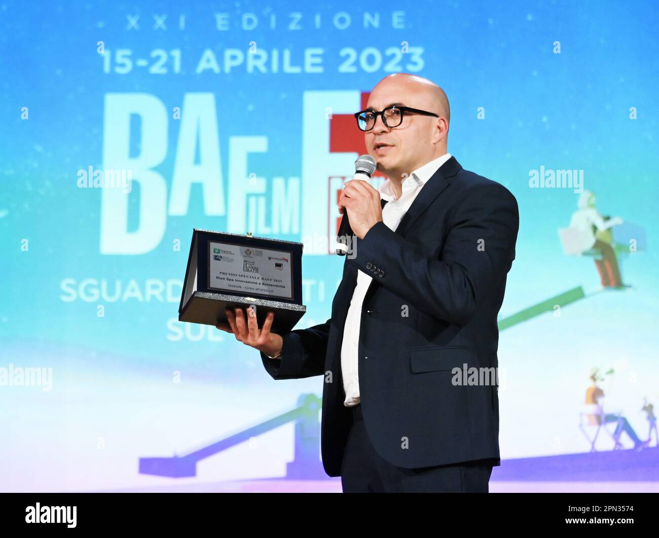 Busto Arsizio, Italia. 16th Apr, 2023. Busto Arsizio, Italia BAFF Baff Film Festival 21st edizione 2023 Inaugurazione del festival del tappeto rosso e premiazioni nella foto: Lorenzo Beliusse, Direttore Marketing di reti Spa Reti Innovation Sustainability Award Credit: Independent Photo Agency/Alamy Live News Foto Stock