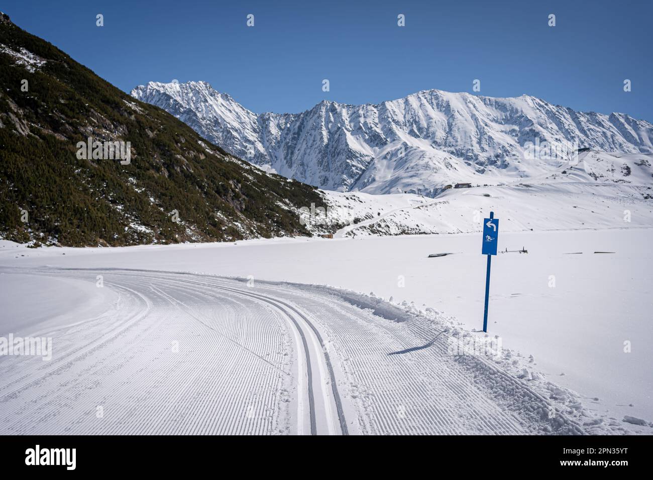 Pista da sci di fondo in Tirolo Foto Stock