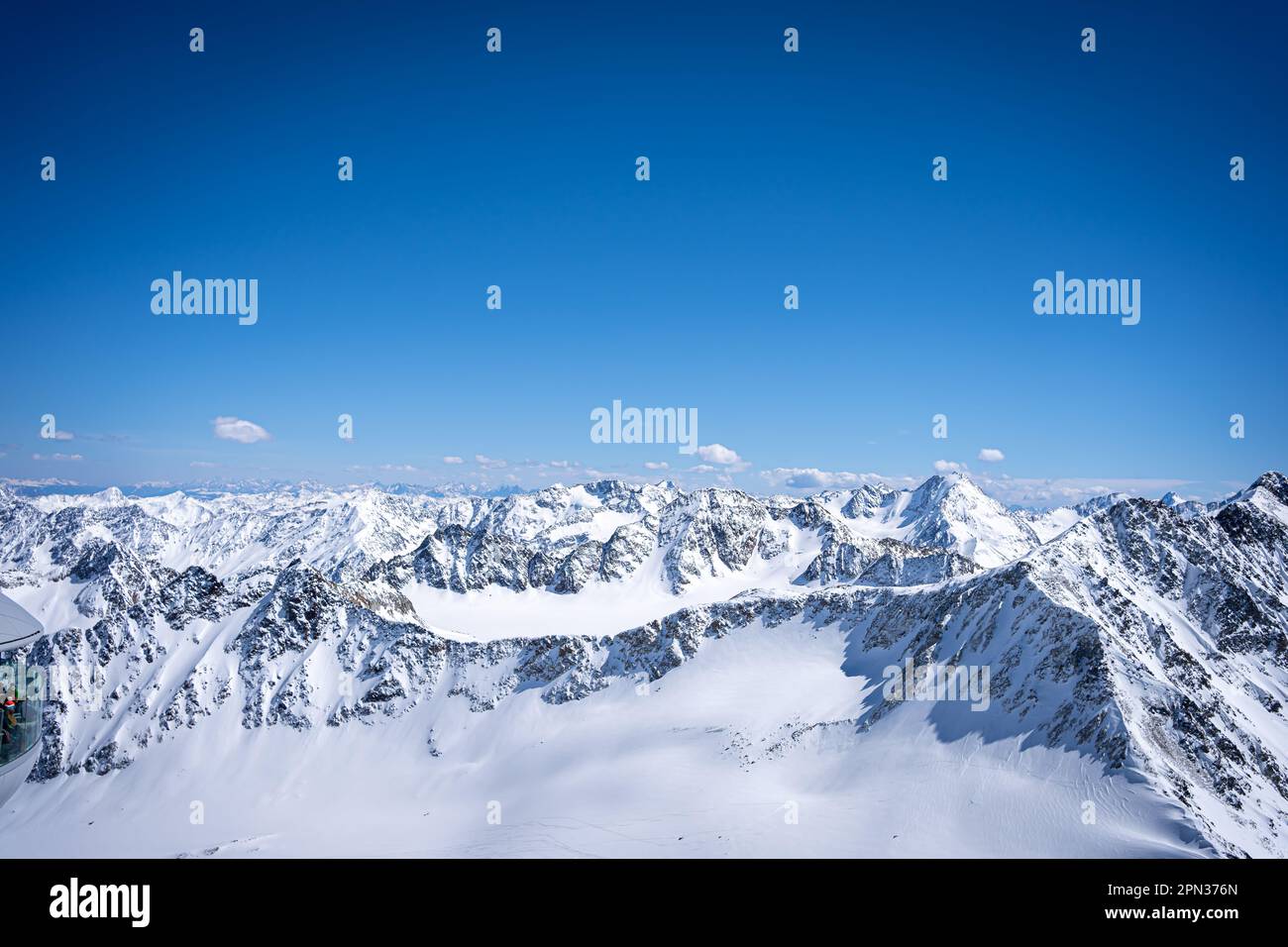 Vista sulle montagne da un'altezza di 3440 m a Pitztal, Austria Foto Stock