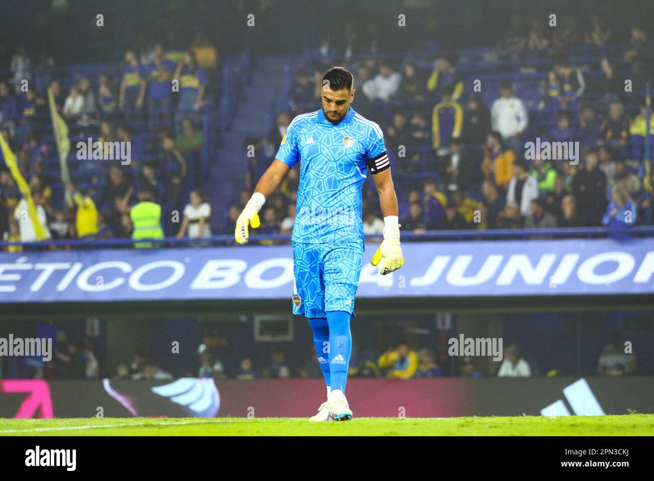 Buenos Aires, 15th Apr 2023, Sergio Romero di Boca Juniors durante una partita per il 12nd° round della Liga Profesional de Fútbol Binance Cup argentina Foto Stock