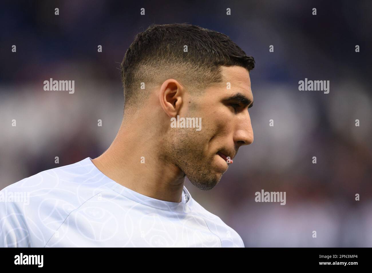 Julien Mattia / le Pictorium - PSG-LENS al Parc des Princes, 15 aprile 2023 - 16/4/2023 - Francia / Ile-de-France (regione) / Parigi - Achraf Hakimi durante la partita Uber Eats Ligue 1 tra PSG e RC LENS al Parc des Princes, 15 aprile 2023 Foto Stock