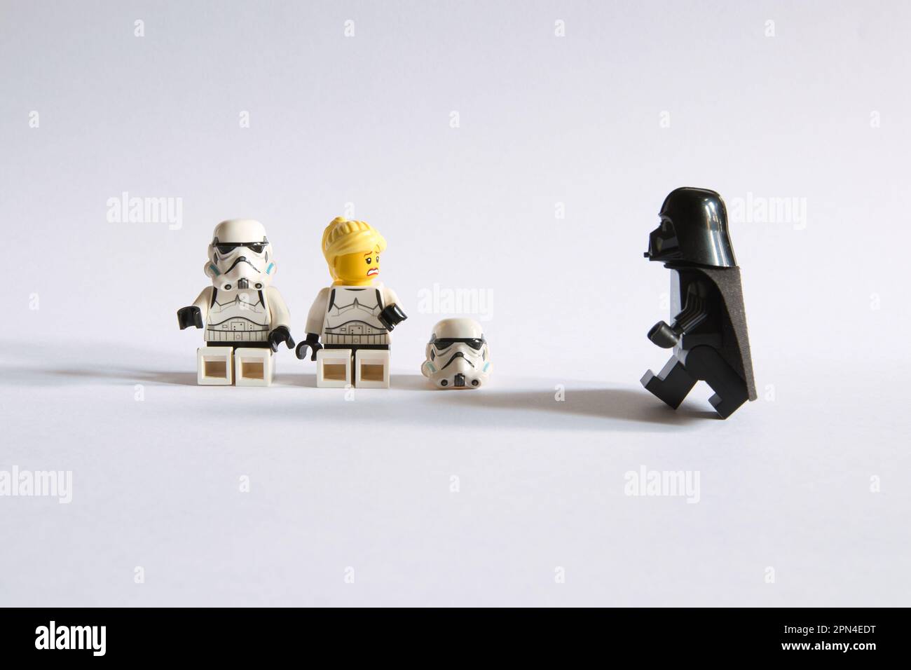Darth Vader sorprende coppia stormtrooper Foto Stock