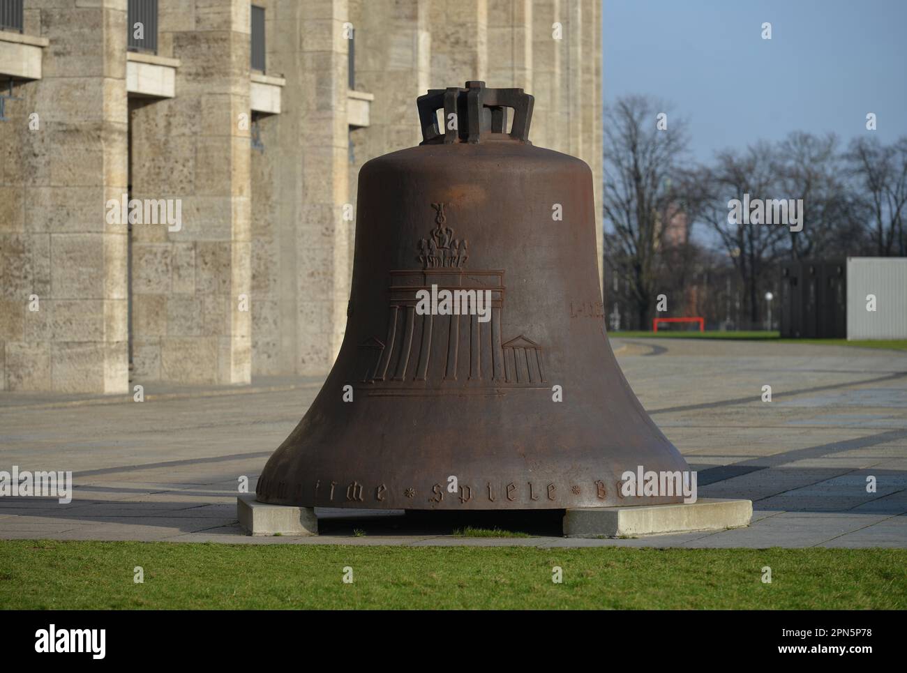 Olympic Bell, Stadio Olimpico, Charlottenburg, Berlino, Germania Foto Stock