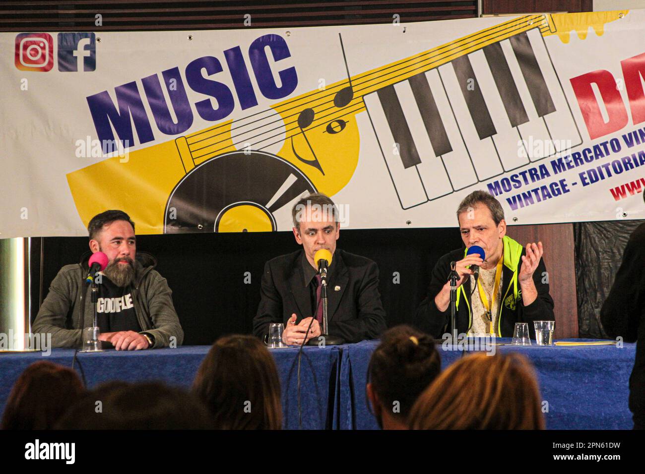 16 aprile 2023, Roma, Lazio, Italia: Secondo giorno della 37th° edizione di Musicday - Fiera del vinile presso l'Hotel Mercury di Roma. Ha preso parte alla presentazione della ristampa dell'album ''in the Name of the Lord'' di Armando Trovajoli. Ospiti alla fotocellula: Mariapaola Trovajoli, Franco Bixio, Dario Salvatori, Maurizio Abeni, Fabio Frizzi, Massimo Buffa, Claudio Fuiano. Moderatore Renato Marengo. Nel pomeriggio presentazione del disco di Irene grandi con firma/copie, ''Io in Blues''. A seguito della presentazione con la Venere della vergogna del CD ''Dancefloor Nostalgia'': La giornata si conclude con l'absolu Foto Stock