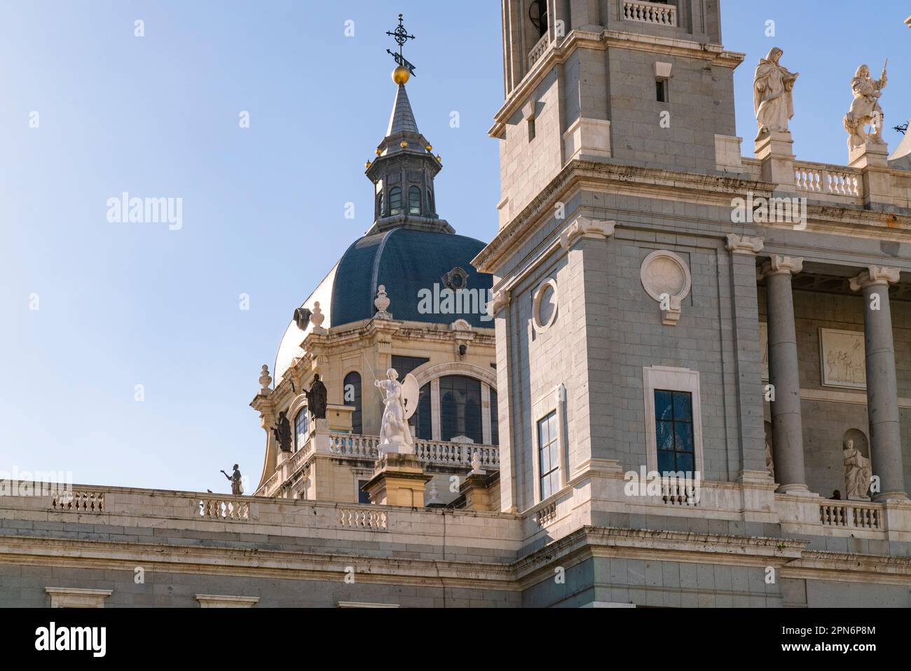 Chiesa Cattedrale di Santa María la Real de la Almudena, Madrid spagna Foto Stock