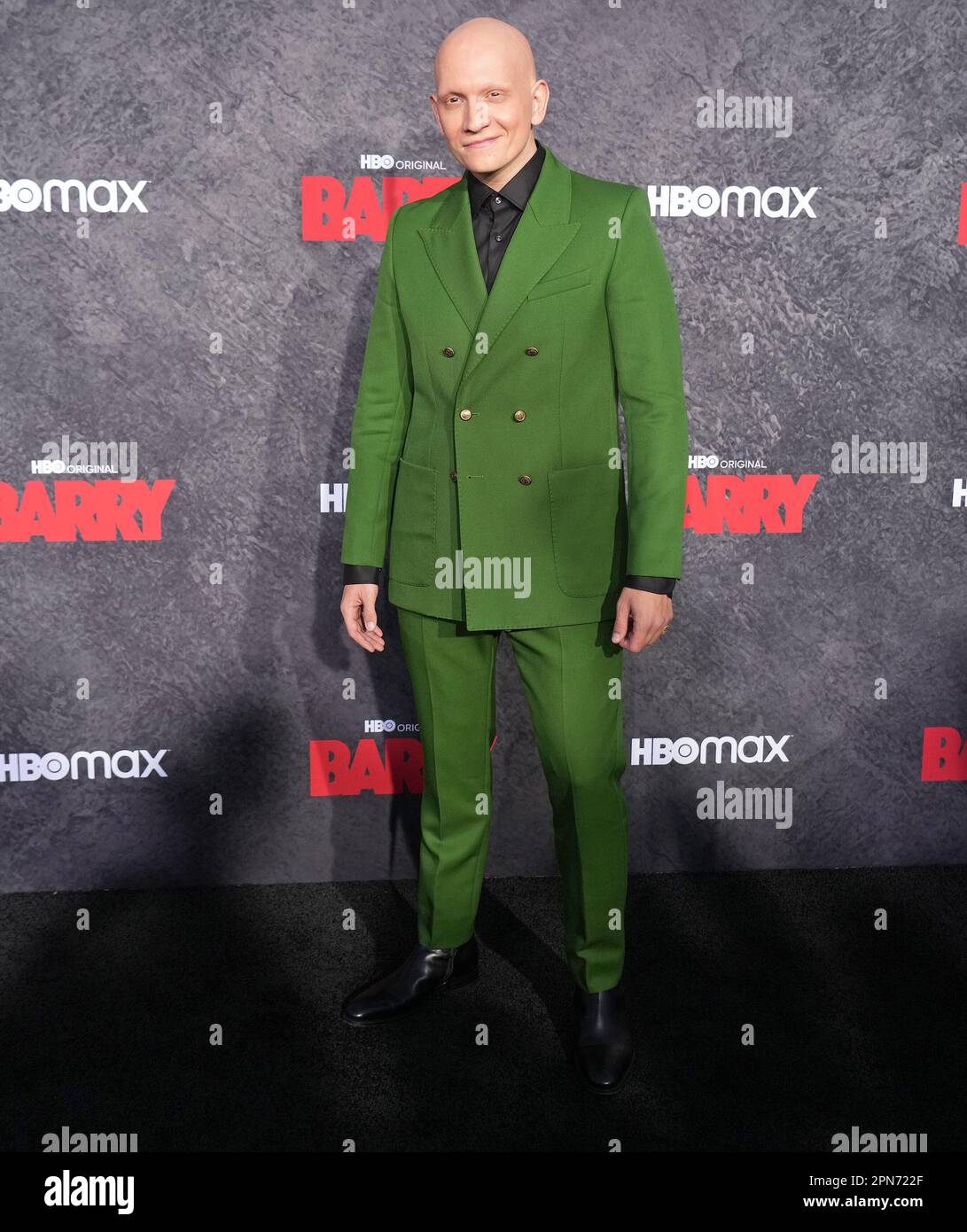 Los Angeles, Stati Uniti. 16th Apr, 2023. Anthony Carrigan arriva al BARRY Season 4 Premiere dell'HBO che si tiene all'Hollywood Forever Cemetery di Los Angeles, CA, domenica 16 aprile 2023. (Foto di Sthanlee B. Mirador/Sipa USA) Credit: Sipa USA/Alamy Live News Foto Stock