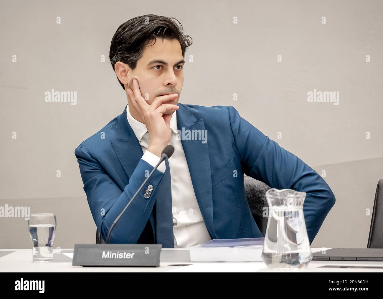 L'AIA - il Ministro Rob Jetten (clima ed energia) durante un dibattito con la Camera dei rappresentanti su come i politici vogliono raggiungere gli obiettivi climatici del 2030. ANP ROBIN VAN LONKHUIJSEN olanda fuori - belgio fuori Foto Stock