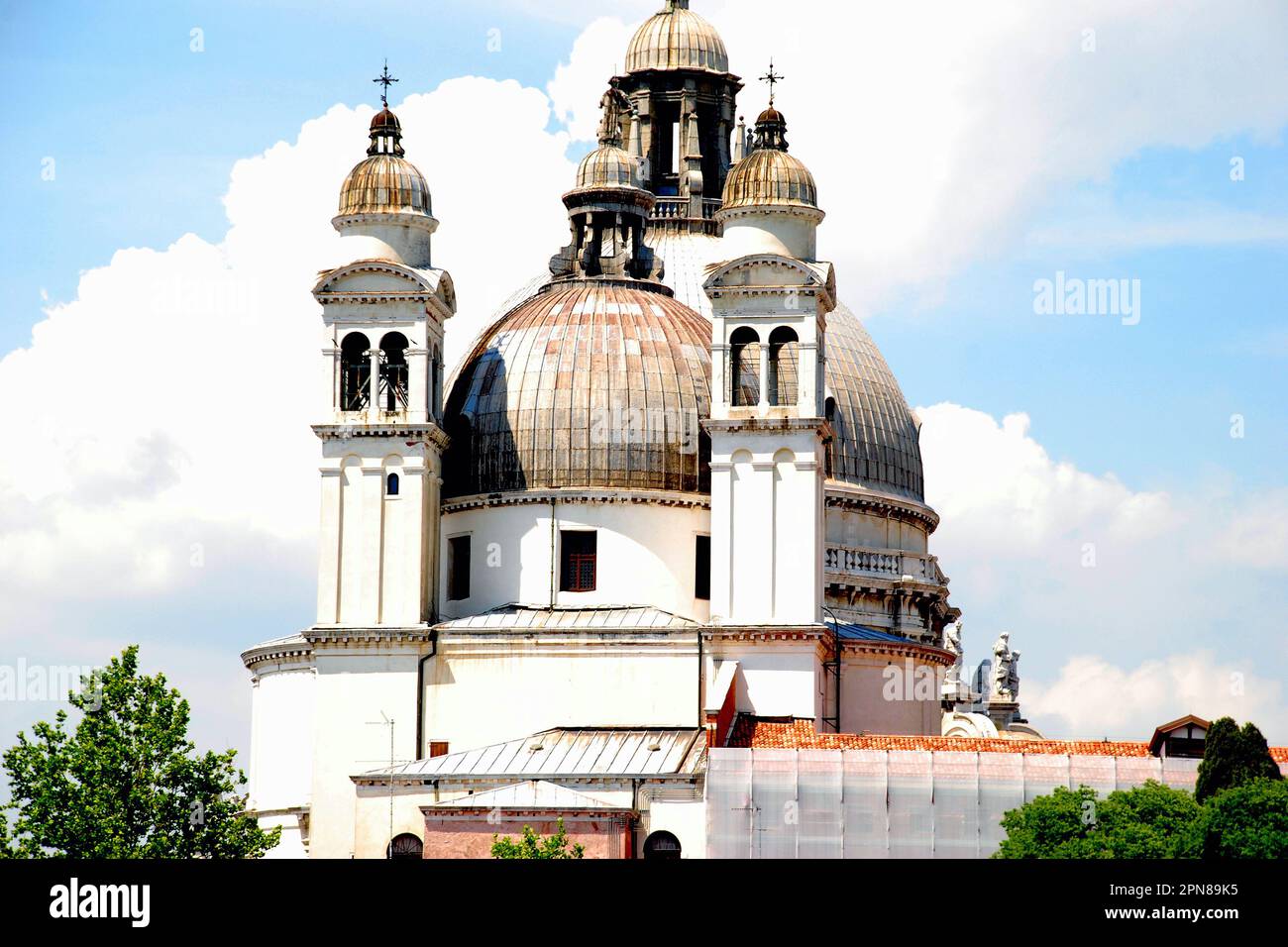 Edifici colorati sul Canal grande, Venezia, città metropolitana di Venezia, regione Veneto, Italia, Europa Foto Stock