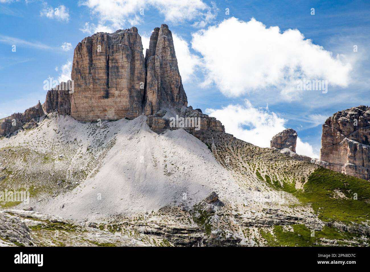 Dolomiti di Sesto Monte Rudo visto dal passo dell'alpe mattina val campo di dentro Foto Stock