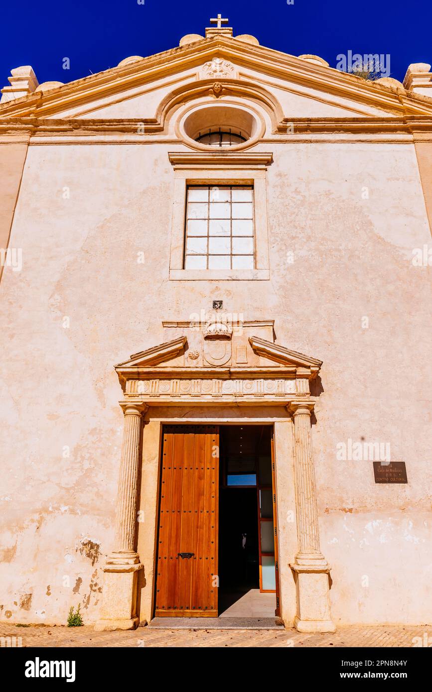 Dettaglio. Ex convento di San Juan de Dios. Le sue strutture rimodellate servivano come la Scuola di Teatro e Danza dell'Estremadura, dopo aver recuperato il c Foto Stock