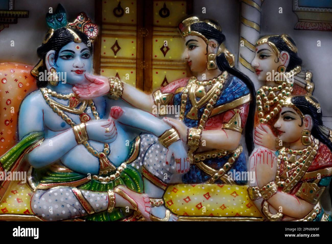 Sri Krishnan tempio indù. Una delle divinità indù più amate, Krishna dalla pelle blu è la divinità dell'amore e della compassione. Singapore. Foto Stock
