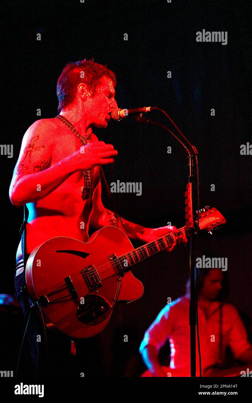 Tim Rogers of You Am i Performing Live at the Big Day out music festival. Sydney Showground, Homebush, Sydney, Australia. 25.01.07. Foto Stock