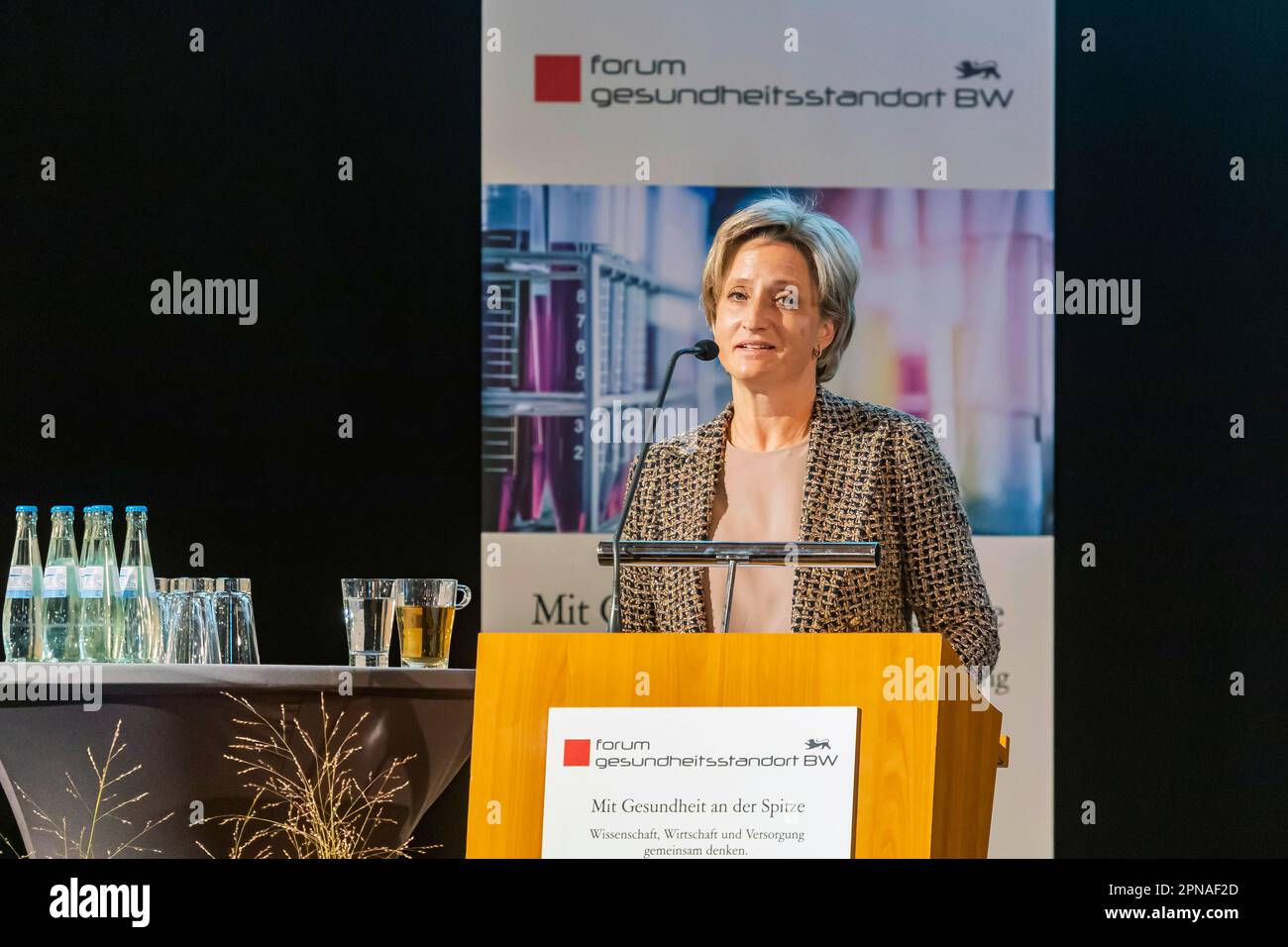 Dr. Nicole Hoffmeister-Kraut (CDU) (Ministro dell'economia), Forum sede sanitaria, Politica sanitaria, Stoccarda, Baden-Wuerttemberg, Germania Foto Stock