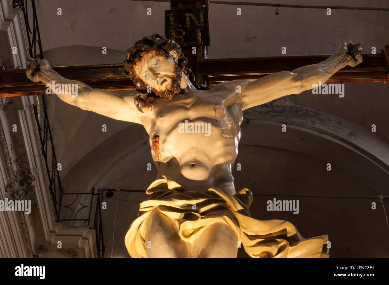 Cristo morto sulla Croce (scuola romana del 16th° secolo) Confraternita della Madonna di Castello. La Processione del Venerdì Santo a Savona è un evento religioso, Foto Stock
