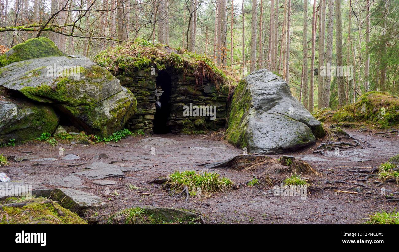 Grotta di Ossian all'Hermitage vicino a Dunkeld, Scozia Foto Stock