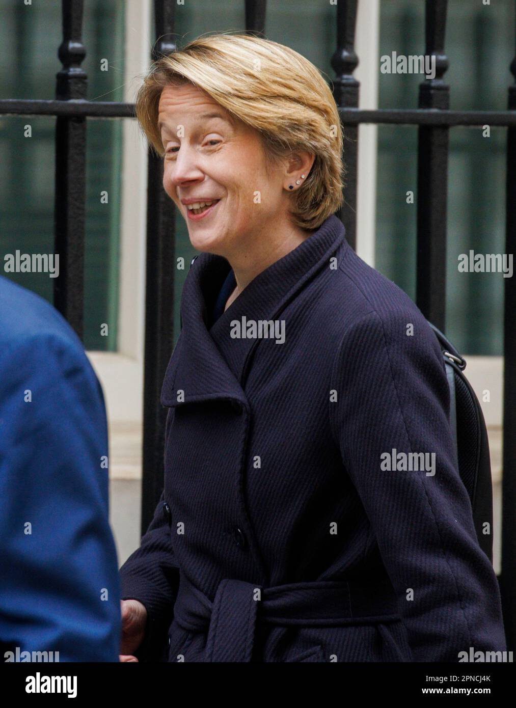 Londra, Regno Unito. 18th Apr, 2023. Amanda Pritchard, Amministratore Delegato di NHS Inghilterra, a Downing Street. Credit: Karl Black/Alamy Live News Foto Stock