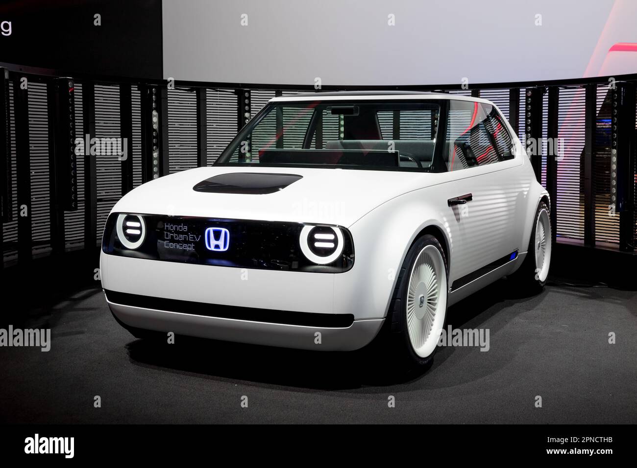 Honda Urban EV Concept (Honda e) al Salone dell'automobile IAA di Francoforte. Germania - 12 settembre 2017. Foto Stock