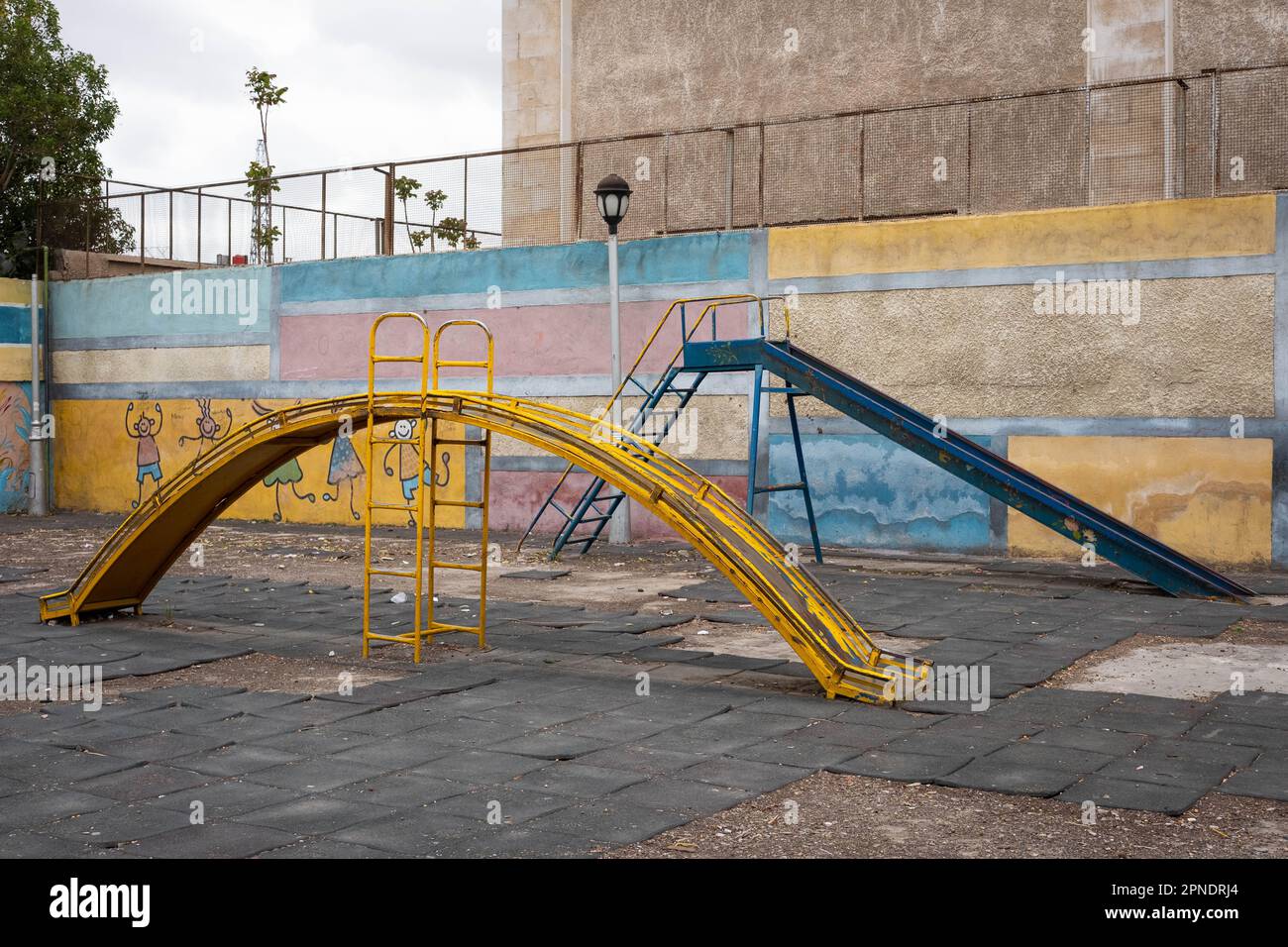 Scorrere giù su vecchio parco giochi, Damasco, Siria , Foto Stock