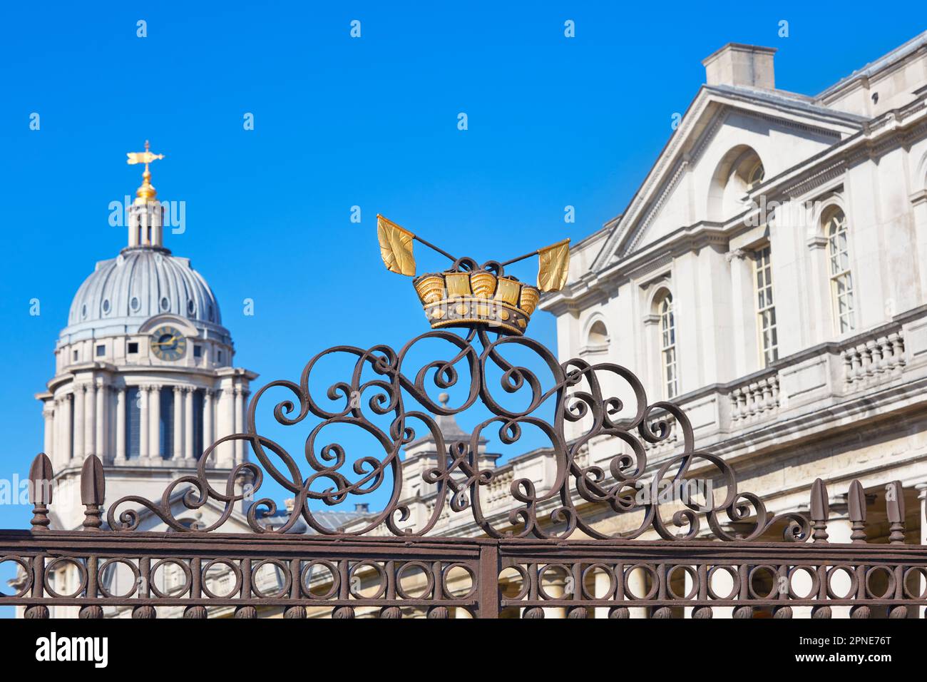 Un dettaglio del cancello della Greenwich University (Old Royal Naval College), Londra, Regno Unito. Foto Stock