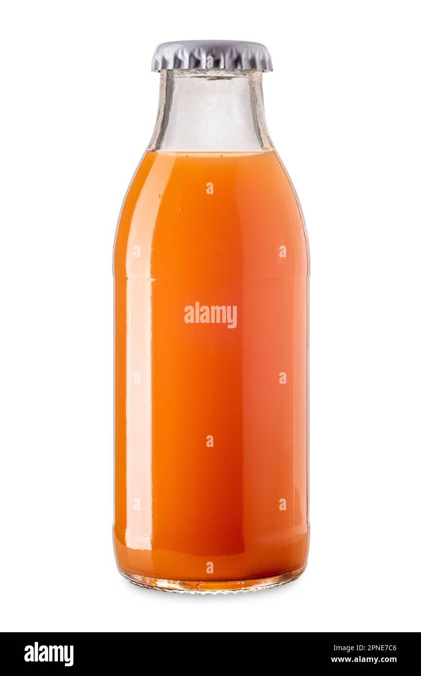 Succo di albicocca in bottiglia di vetro con tappo a corona, isolato su bianco con percorso di taglio Foto Stock