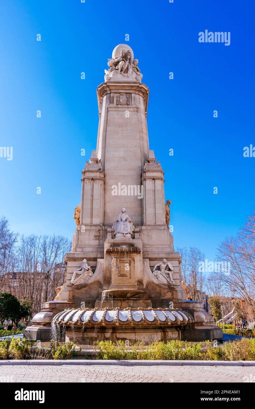 Lato nord-est del monumento Cervantes. Plaza de España - Piazza di Spagna. Madrid, Comunidad de Madrid, Spagna, Europa Foto Stock
