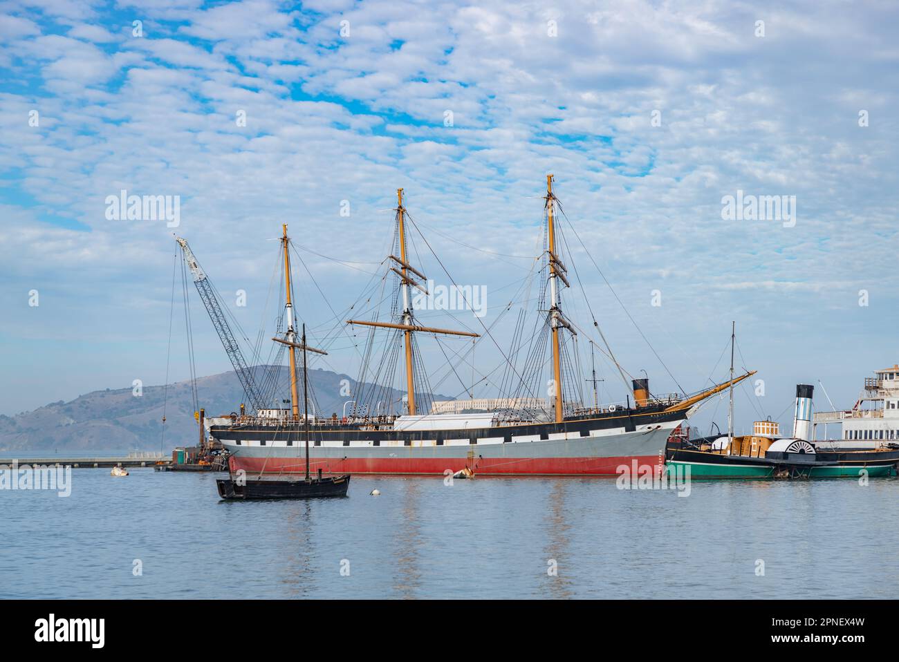Una foto della 1886 Square-Rigger Balcutha ancorata al San Francisco Maritime National Historical Park. Foto Stock
