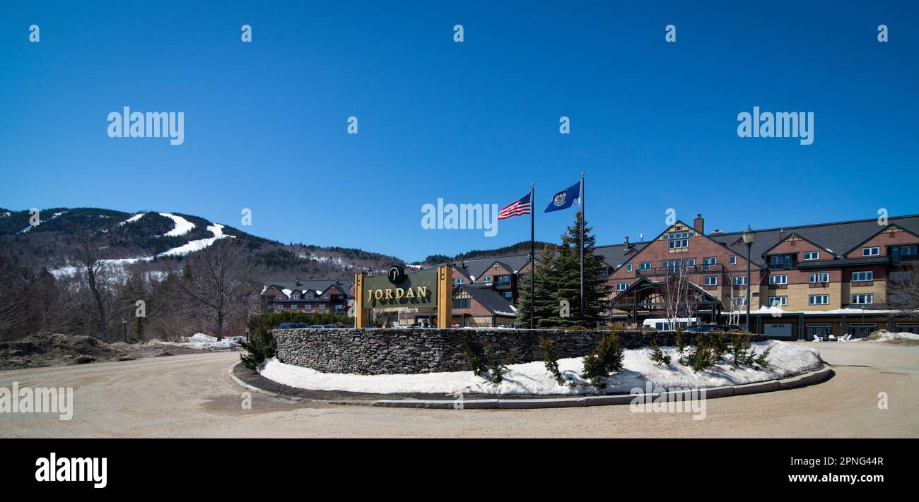 Jordan Hotel at Sunday River a Newry Maine, USA. Il Jordan Hotel e centro conferenze con 186 camere è uno dei due grandi resort sul lago durante tutto l'anno, il Sunday River Resort nel Maine meridionale, nelle montagne Mahosuc 176 miglia (284 km) a nord di Boston, Massachusetts, USA. Foto Stock