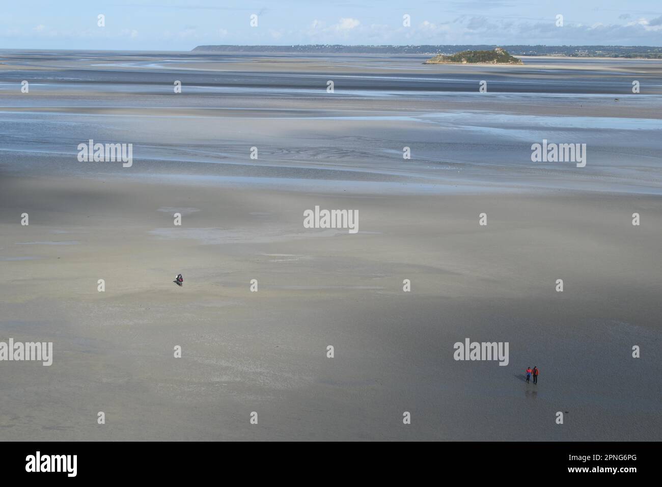 Bassa marea, baia vicino Cancalle, Normandia, Francia Foto Stock