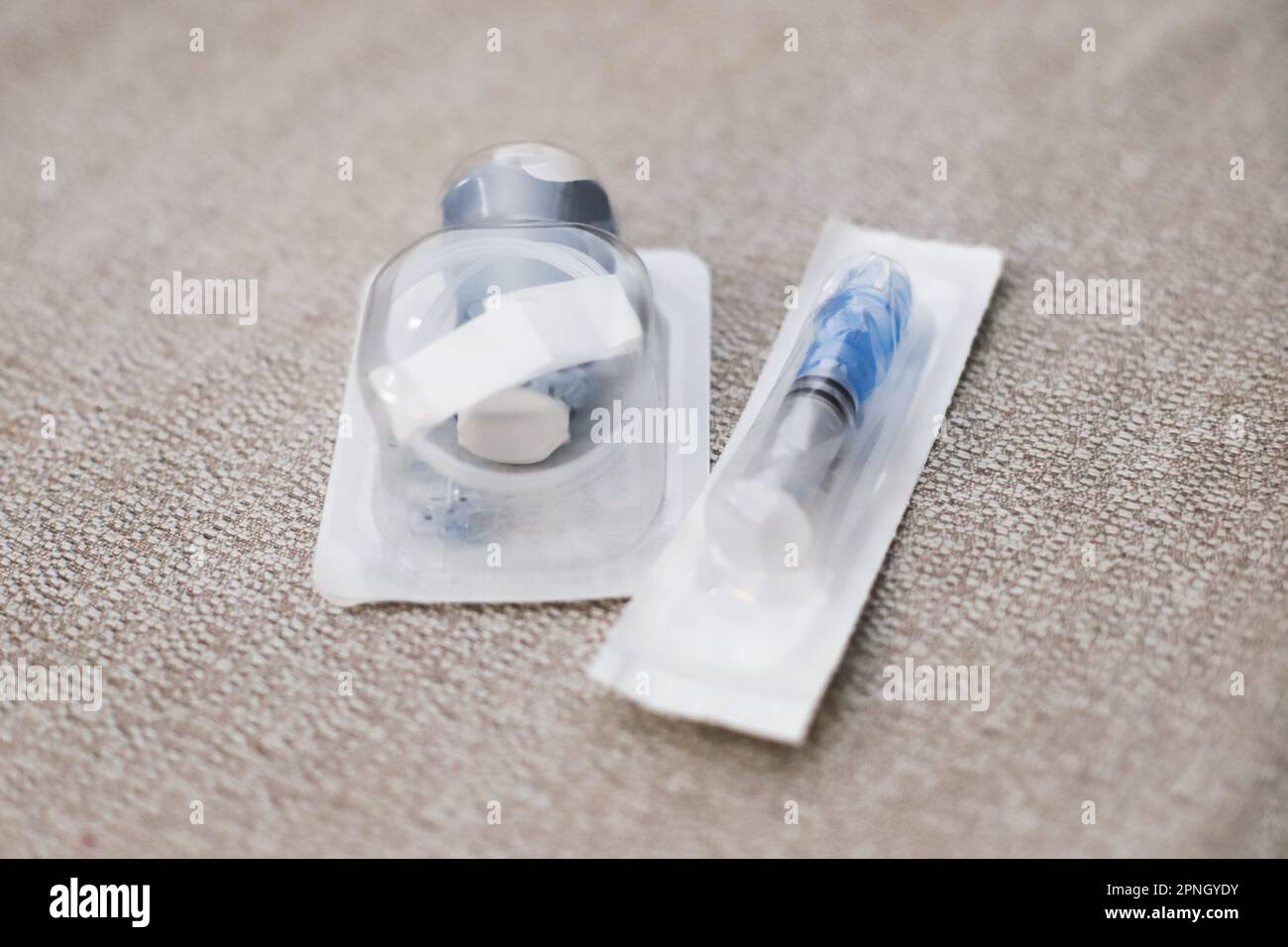 Set per infusione e materiali di consumo sostitutivi del serbatoio previsti per l'uso Foto Stock