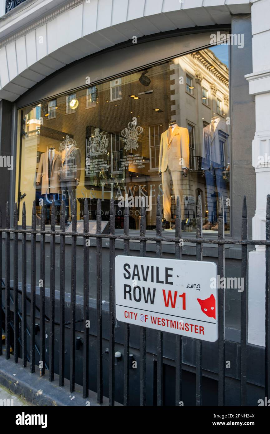 Savile Row a Westminster, Londra. Home olio Gieves e Hawkes Tailors al numero uno. Foto Stock