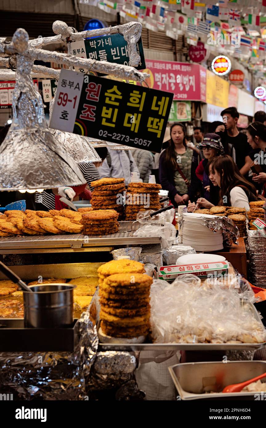 Mercato di Gwangjang a Seoul Foto Stock