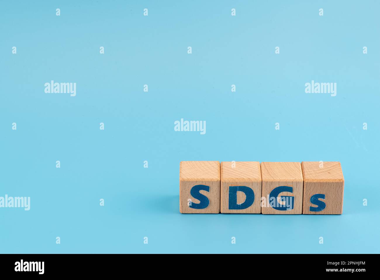 SDGs - obiettivi di sviluppo sostenibile concetto di parola sui cubi Foto Stock