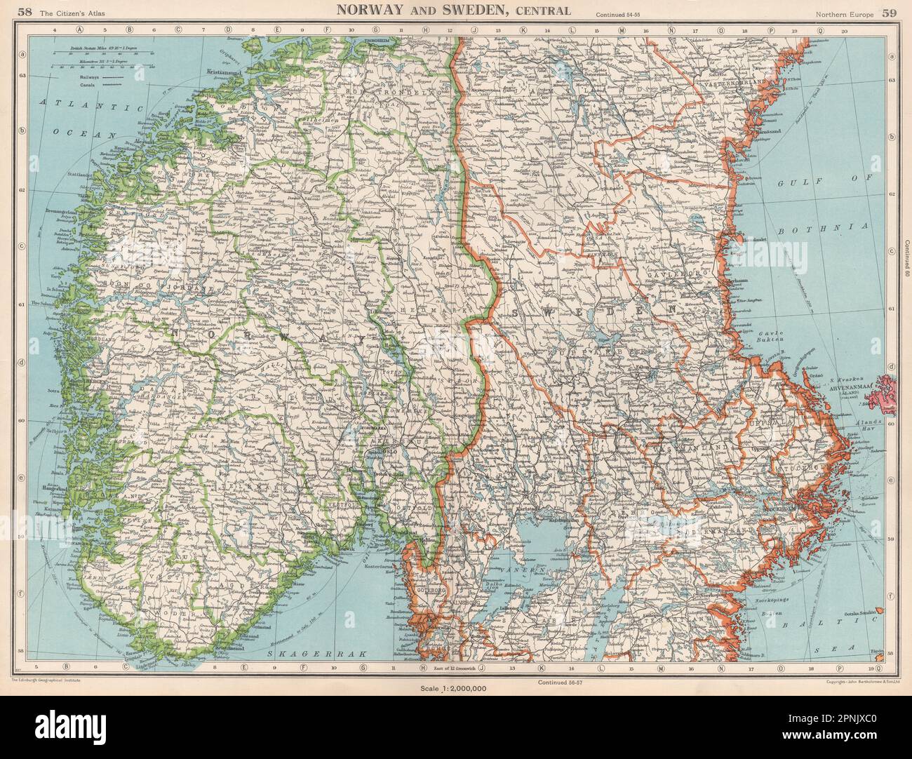 SCANDINAVIA. Norvegia e Svezia, Centro. Ferrovie. BARTOLOMEO 1952 vecchia mappa Foto Stock