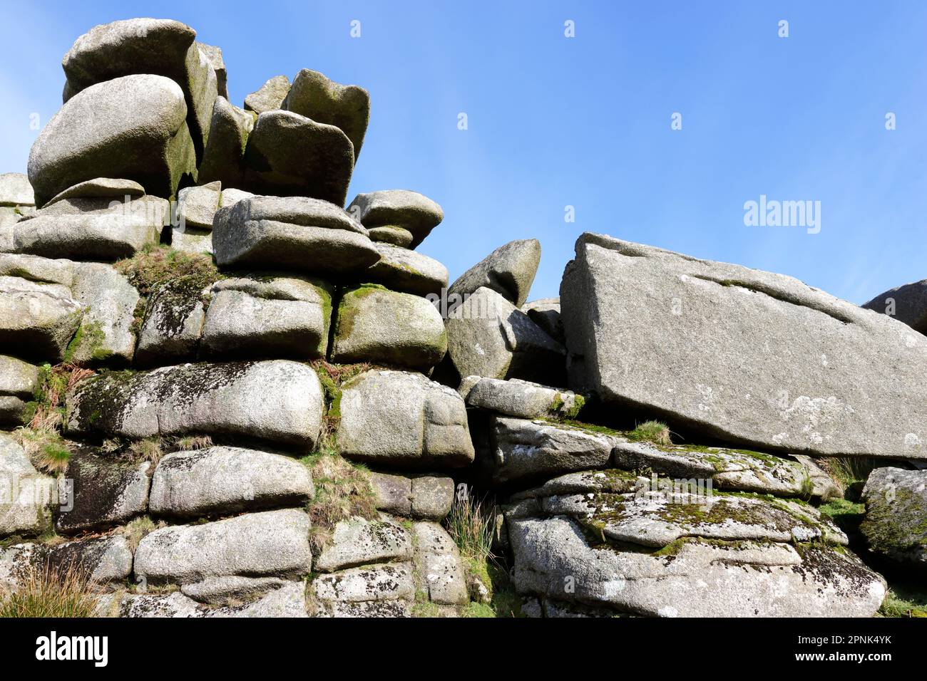 Rough Tor and Showery Tor, Bodmin Moor, Cornwall, Regno Unito Foto Stock