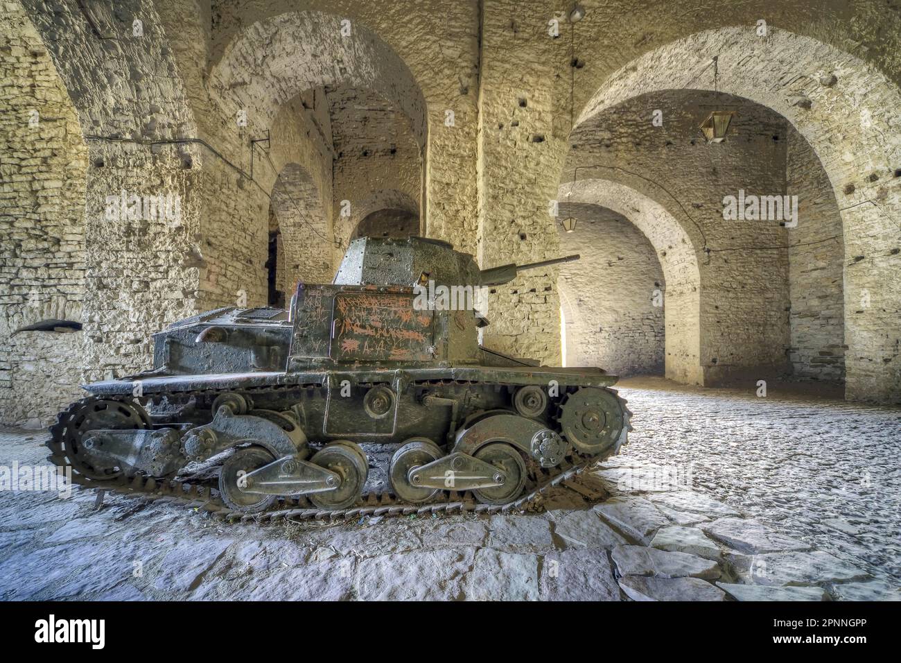 Fortezza di Gjirokastra, collezione di armi storiche, Gjirokastra, Albania Foto Stock