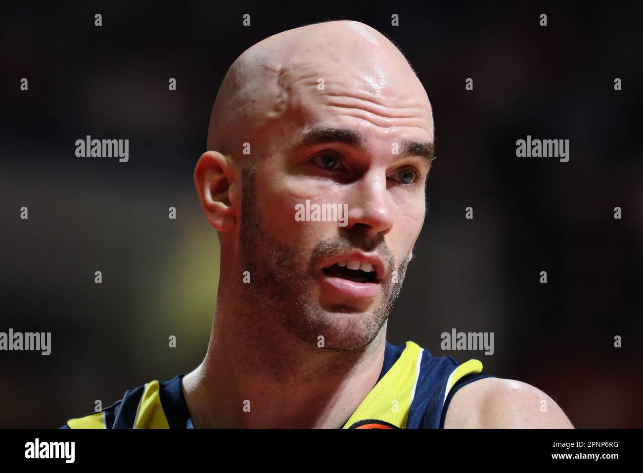 Belgrado, Serbia, 13 aprile 2023. Nick Calathes di Fenerbahce Beko Istanbul reagisce durante la partita della Turkish Airlines Eurolega del 2022/2023 tra Crvena Zvezda MTS Belgrado e Fenerbahce Beko Istanbul nella sala Aleksandar Nikolic di Belgrado, in Serbia. Aprile 13, 2023. Credito: Nikola Krstic/Alamy Foto Stock